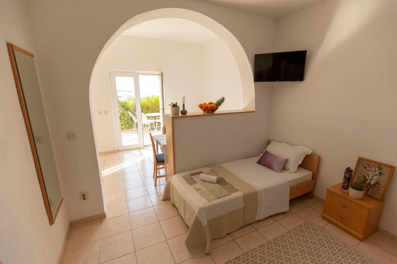 Apartmani Maja Tučepi Εξωτερικό φωτογραφία