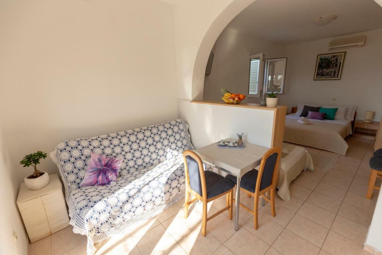 Apartmani Maja Tučepi Εξωτερικό φωτογραφία